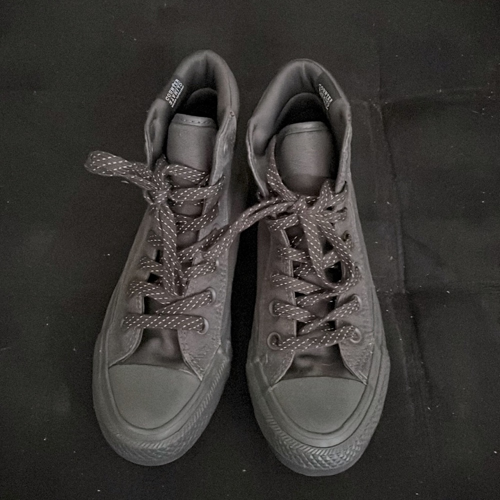 Dark Grey Converse- Wmns 6/Mens 4 - NWOT